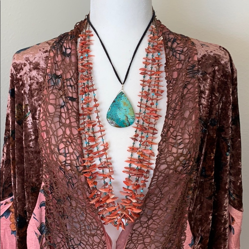 🌞💕Delicious four strand spiny oyster necklace
